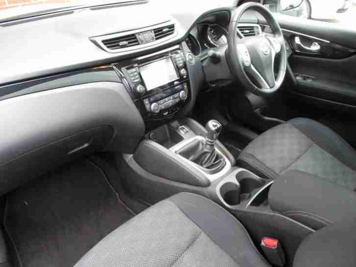 2014 Nissan Qashqai ACENTA PREMIUM DIG-T Manual Hatchback