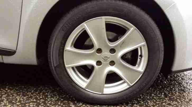 2014 Renault Clio 0.9 TCE 90 ECO Dynamique Media Manual Petrol Hatchback