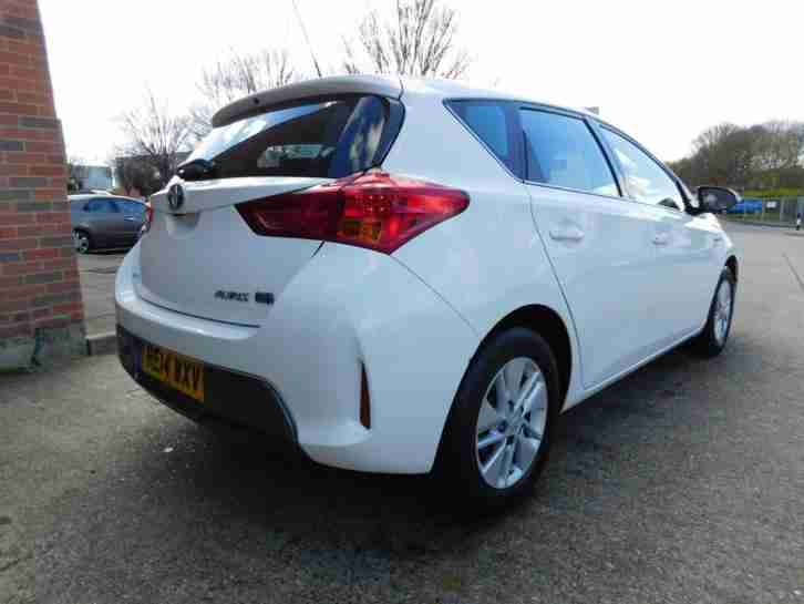 2014 TOYOTA AURIS ICON VVT-I HATCHBACK HYBRID