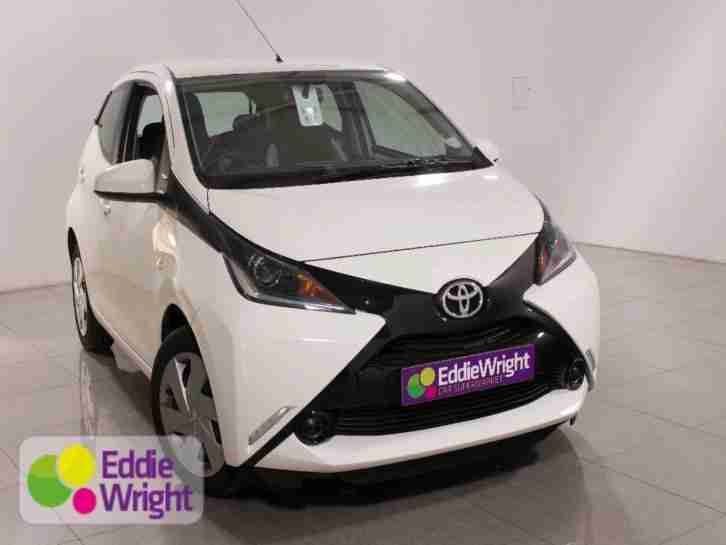 2014 TOYOTA AYGO 1.0 VVT-i X-Play Automatic Hatchback