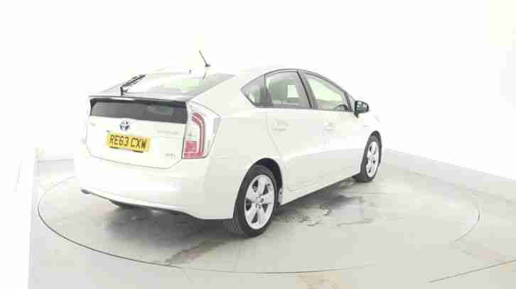 2014 PRIUS 1.8 VVTi T Spirit 5dr CVT