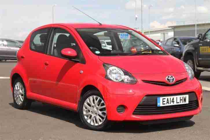 2014 Aygo 1.0 VVT i Move Petrol red