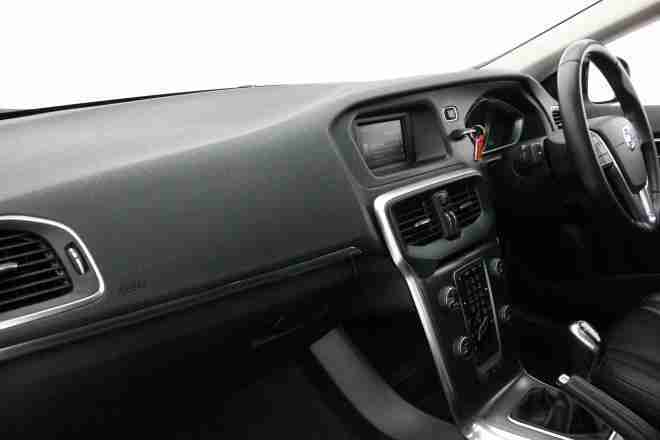 2014 VOLVO V40 Se Lux D2