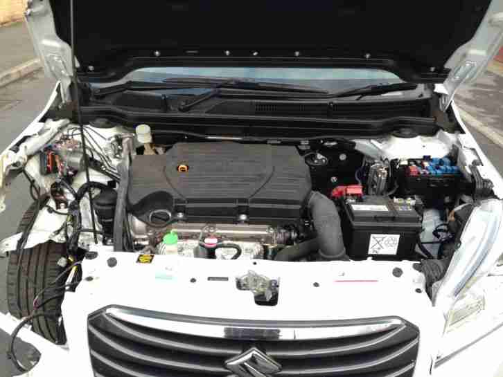 2015 15 REG SUZUKI SX4 S-CROSS SZ5 WHITE DAMAGED SALVAGE CAT D STARTS AND DRIVES