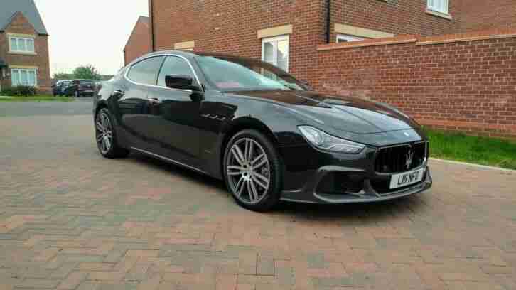 2015 65 Plate Maserati Ghibli 3.0d 275bhp Metallic black. Carbon fibre low miles