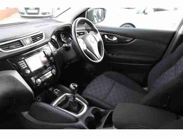 2015 Nissan Qashqai 1.5 Dci Acenta+ 5Dr Diesel Hatchback
