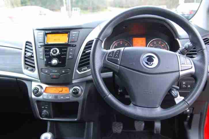 2015 SSANGYONG KORANDO 2.0 TD LE 5dr