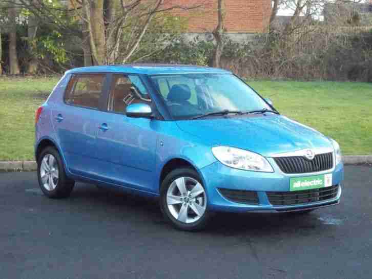 2015 Fabia SE 12V Petrol Blue Manual