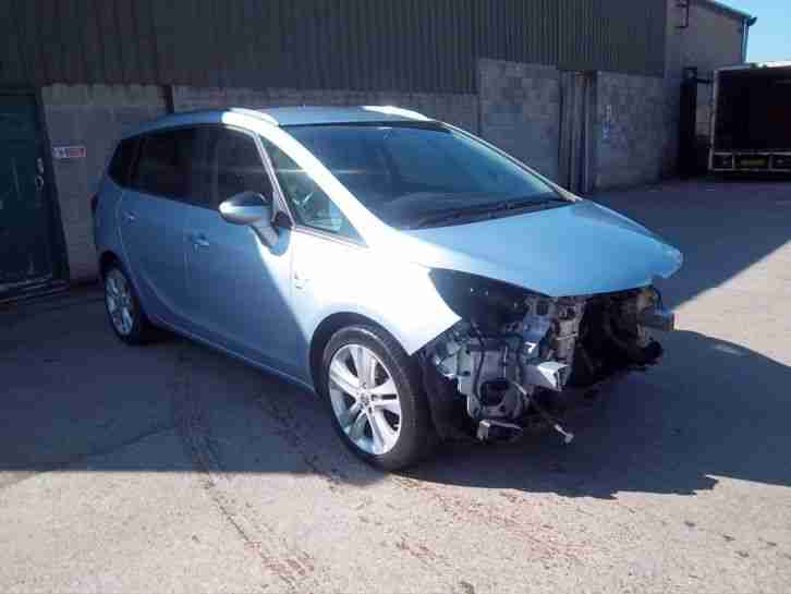 2015 VAUXHALL ZAFIRA TOURER 2.0 CDTI SRI SILVER MANUAL LIGHT DAMAGED SALVAGE.