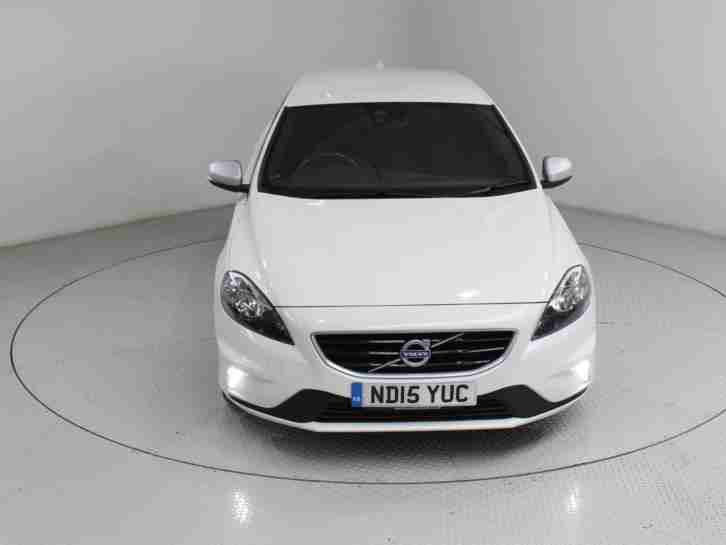 2015 VOLVO V40 2.0 D4 R-DESIGN NAV 5DR HATCHBACK DIESEL