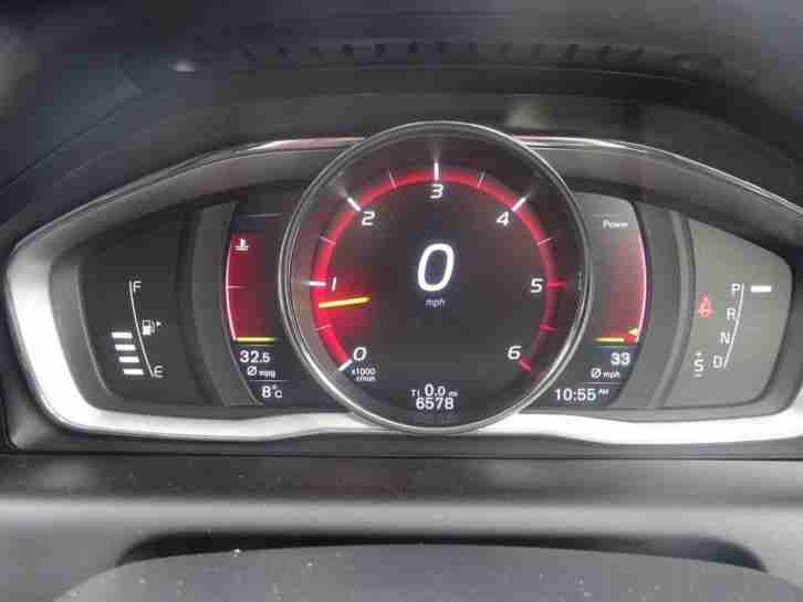 2015 Volvo XC60 2.4 TD D5 R-Design Lux SUV 5dr Diesel Geartronic AWD