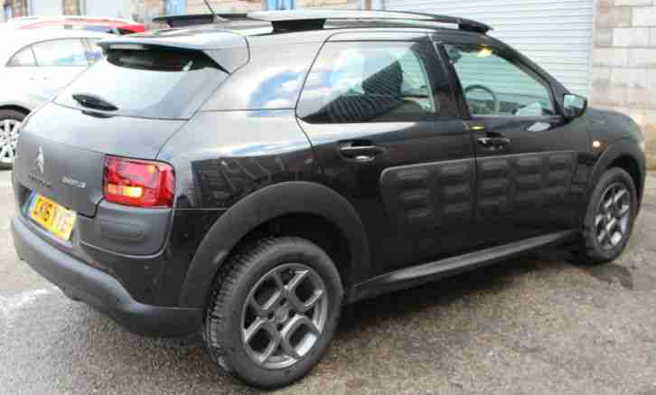 2016 (16) CITROEN C4 CACTUS FEEL PURETECH BLACK 272 Miles only