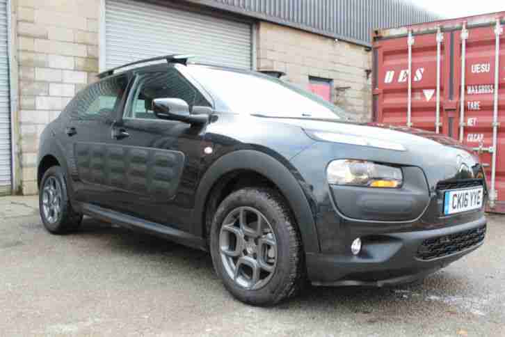 2016 (16) CITROEN C4 CACTUS FEEL PURETECH BLACK 272 Miles only