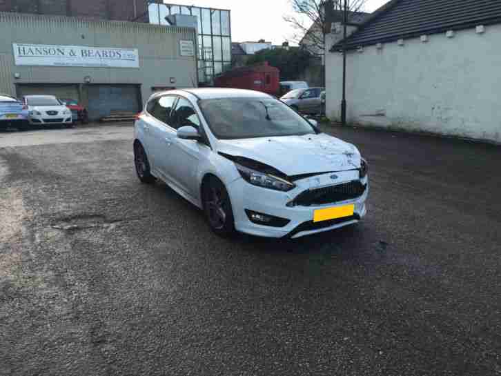 2016 (16) FORD FOCUS ZETEC S DAMAGED SALVAGE NEW SHAPE TOP SPEC HPI CLEAR