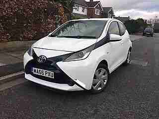 2016 66 REG AYGO X PLAY VVT I 5DR