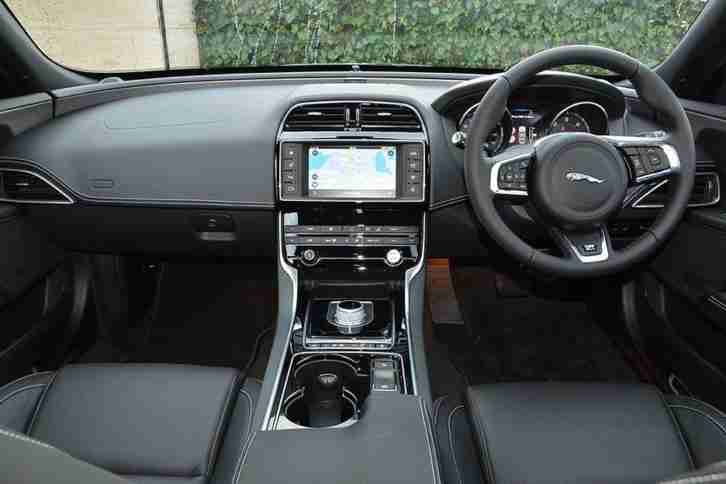 2016 Jaguar XE R-SPORT Diesel blue Automatic