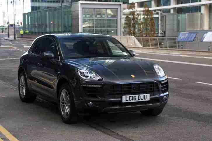 2016 Porsche Macan S PDK One Owner Low Mileage Metallic Grey