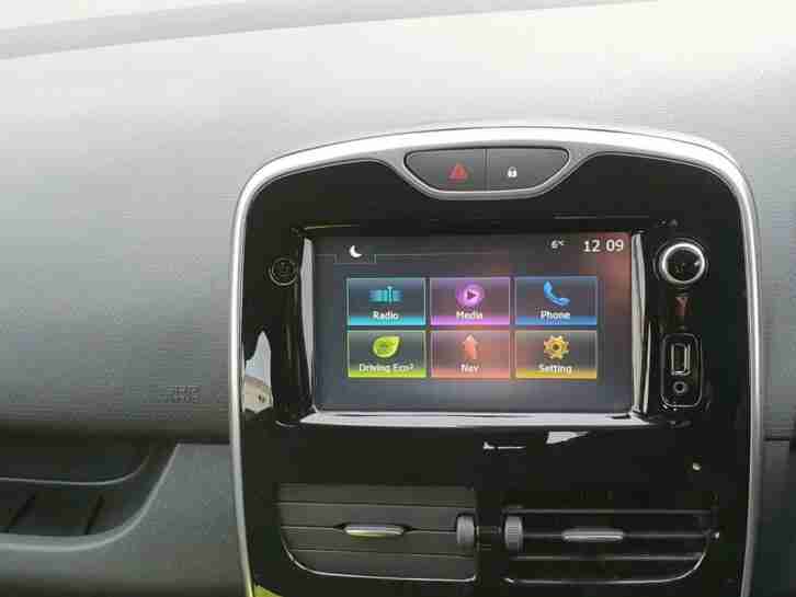 2016 Renault Clio 1.2 16V Dynamique Nav 5dr HATCHBACK Petrol Manual