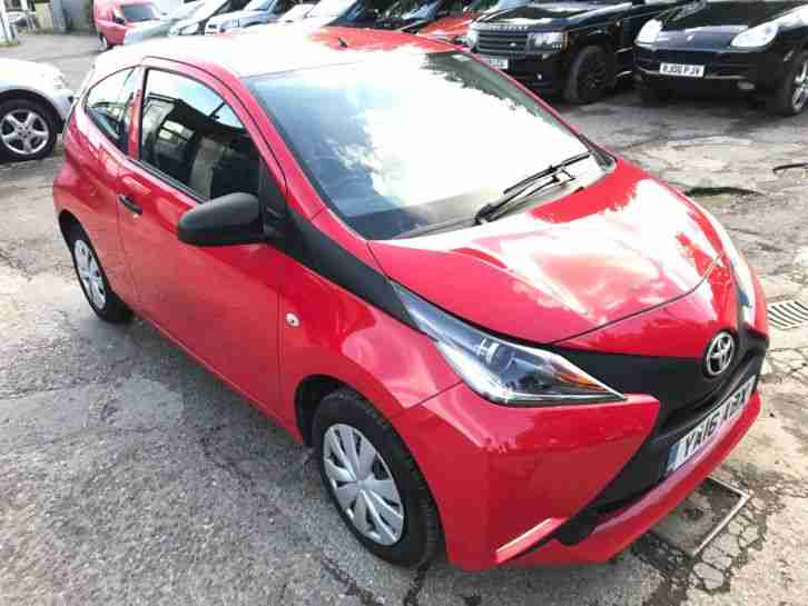 2016 TOYOTA AYGO X VVT I ONLY 741 MILES BASICALLY BRAND NEW CAT D £0 TAX