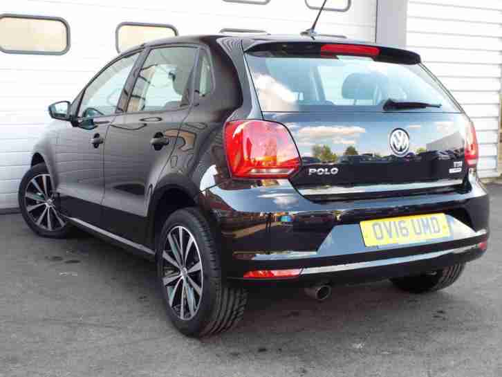 2016 Volkswagen Polo SE TSI DSG Petrol black Semi Auto