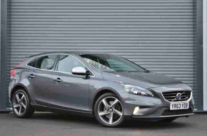 2016 Volvo V40 R-Design D3 150bhp Nav **Save over £10,000 on cost when new**