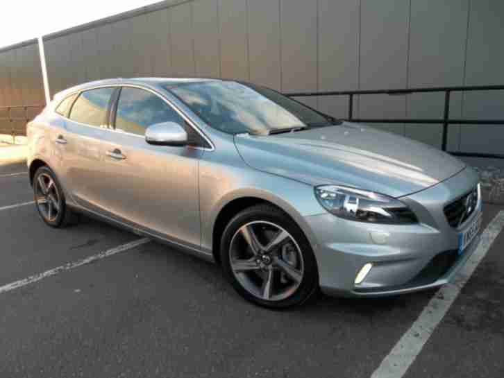 2016 Volvo V40 R-Design D3 150bhp Nav **Save over &pound;10,000 on cost when new**