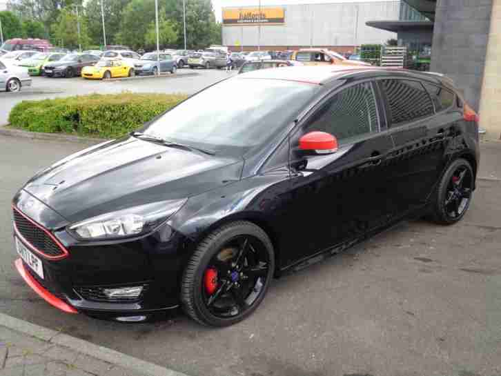 2017 Ford Focus Zetec S 2.0 Tdci 150PS 5dr hatchback, Sync 2 Navigation, 18 inch