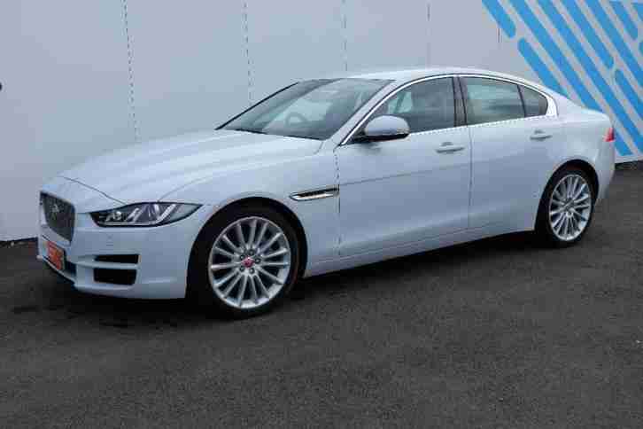 2017 Jaguar XE 2.0 D Portfolio 4dr