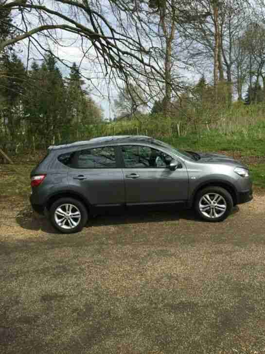 2017 NISSAN QASHQAI 1.6 dCi Tekna [Glass Roof Pack] 5dr Diesel Hatchback