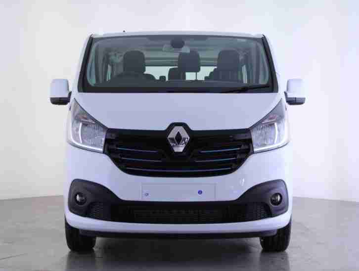 2017 Renault Trafic Trafic LL29 ENERGY dCi 125 Sport Nav Minibus Diesel white Ma