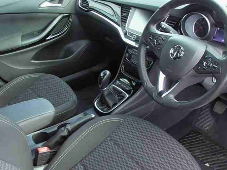 2017 Vauxhall Astra SRI NAV Petrol red Manual