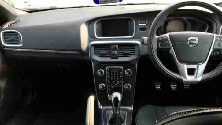 2018 VOLVO V40 D2 [120] R DESIGN Nav Plus 5dr Diesel Hatchback