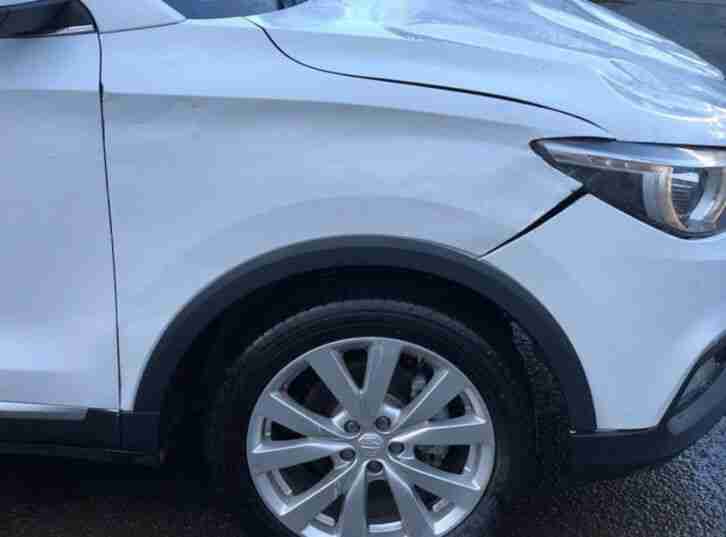 2019 MG ZS 1.0 T-GDi AUTO— Light Damaged Salvage — STARTS & DRiVES — 2000 miles