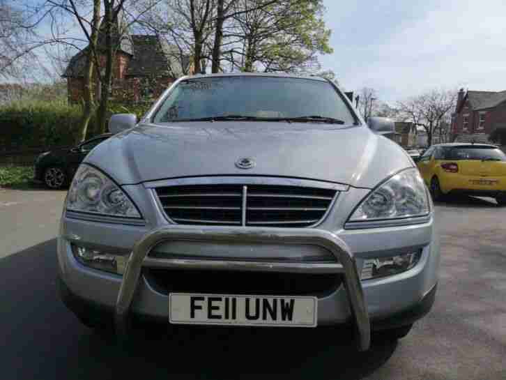 2011 SSANGYONG KYRON 2.0 TURBO DIESEL ESTATE BEAUTIFUL 45600 GENUINE MILES