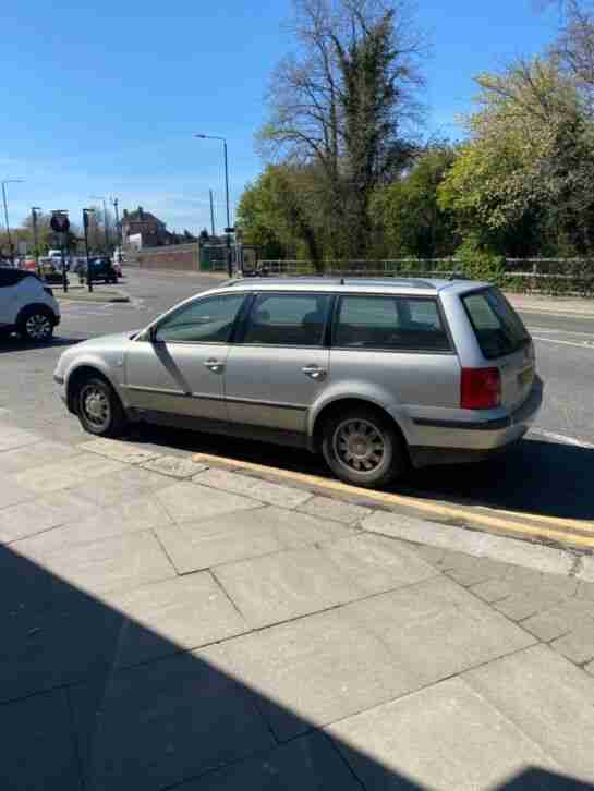 Volkswagen Passat 1.9 tdi silver estate (112k)