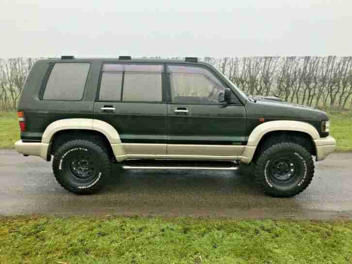 Isuzu TROOPER. Isuzu car from United Kingdom