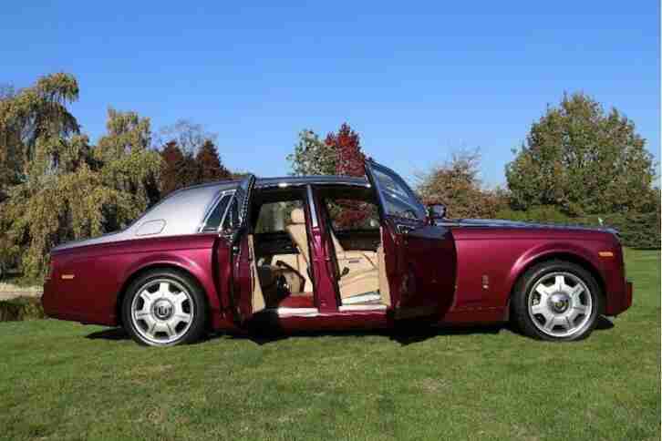 Rolls-Royce Phantom V12 Saloon 6.7 Automatic Petrol