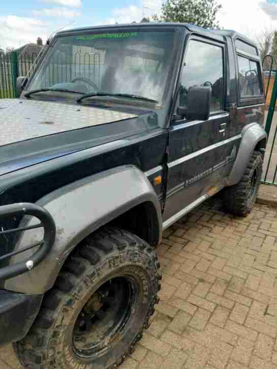 Dihatsu fourtrak 4x4 7seater