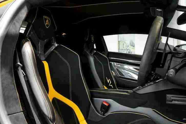 2016 Lamborghini Aventador Lp 750-4 Sv Coupe Petrol Semi Automatic