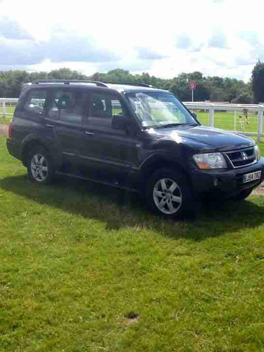 4x4 Mitsubishi shogun di-d eleg ce