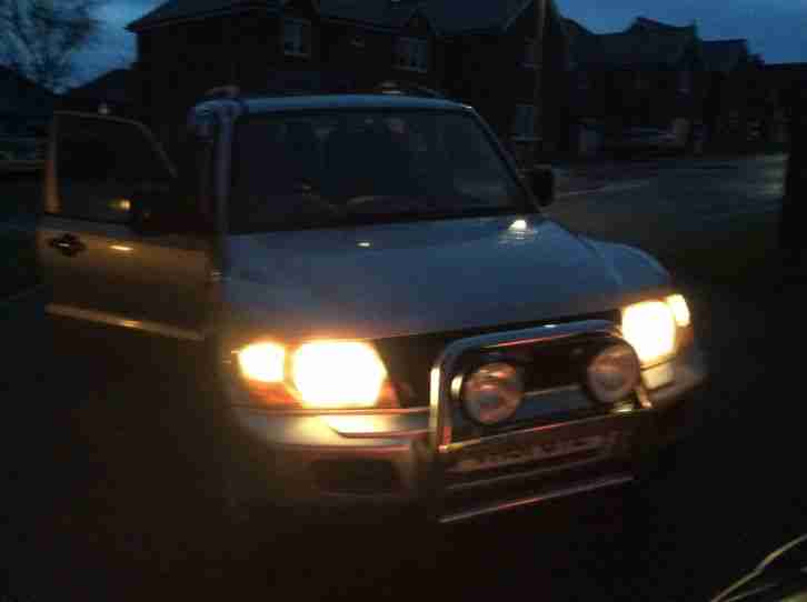 51 reg MITSUBISHI SHOGUN DI-D CLASSIC LWB SILVER