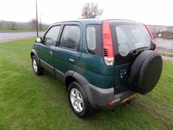52 REG DAIHATSU TERIOS 1,3 EL 4X4 SPEARS OR REPAIRS, DRIVES WELL, BUT USES OIL