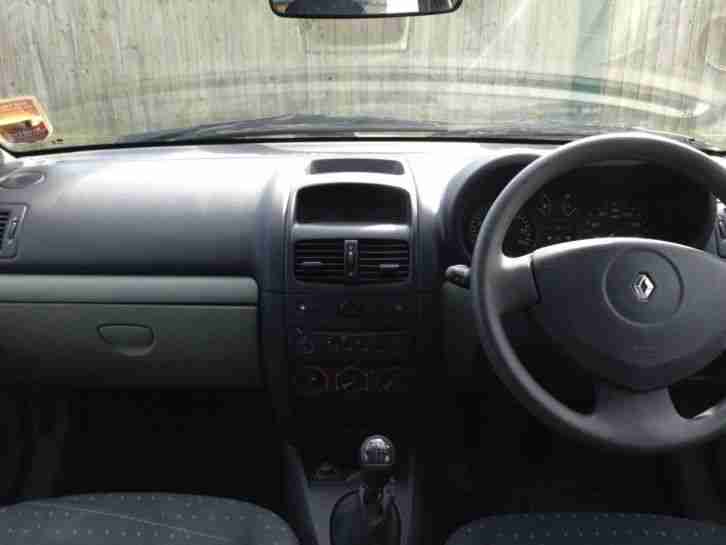 53 PLATE - RENAULT CLIO EXPRESSION 16V SILVER - LOW MILAGE