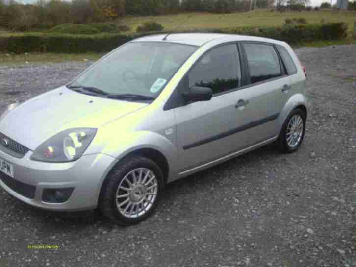 55 FORD FIESTA ZETEC SILVER 1.4tdci