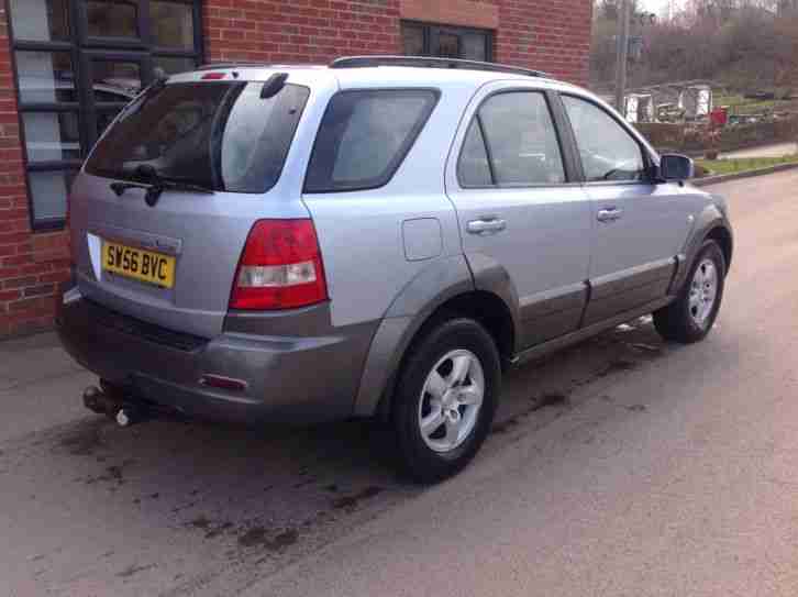 56 Kia Sorento 2.5CRDi auto XE. 80300 miles only.