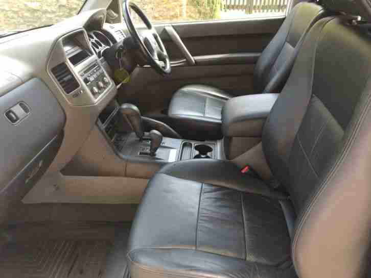 56 MITSUBISHI SHOGUN WARRIOR DI-D AUTO SILVER