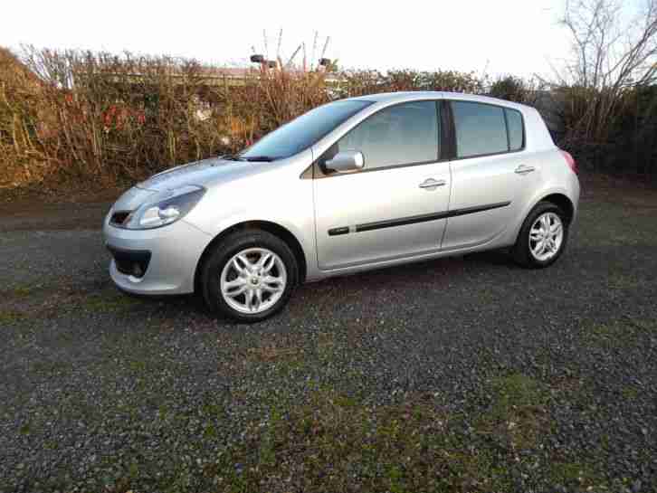 PRIVATE SALE. 56 Reg. CLIO DYNAMIQUE