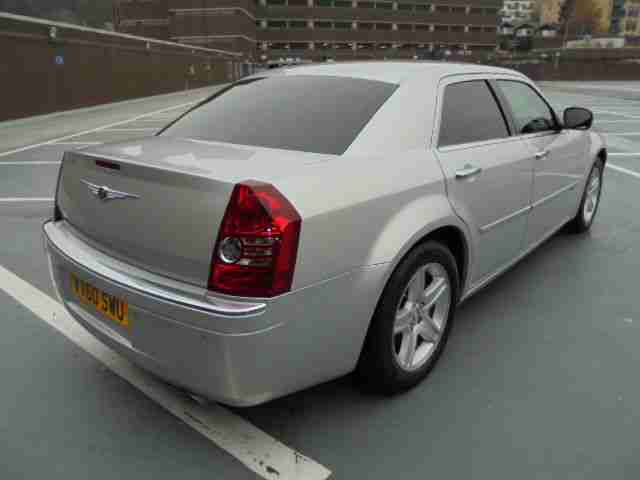 (60) 2010 Chrysler 300C SE Diesel Automatic Full Service History