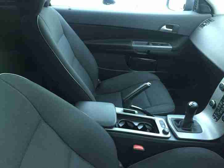 60 VOLVO C30 1.6 D DRIVE, **NEW SHAPE MODEL** FABULOUS LOOKING, CLIMATE, ALLOYS