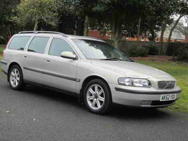 7 Seater V70 D5 Auto in Excellent